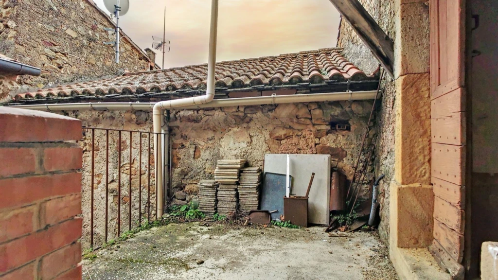 Photo 7