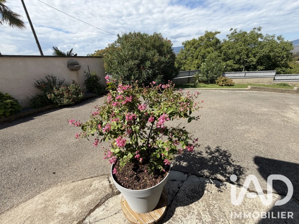 Photo 26