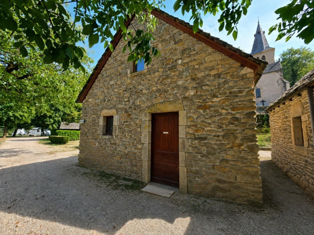 Photo 8