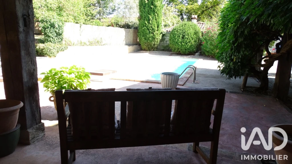 Photo 19
