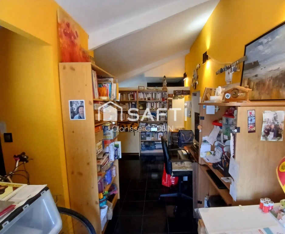 Photo 11