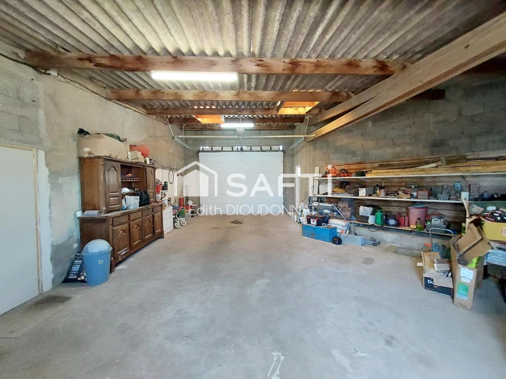 Photo 12