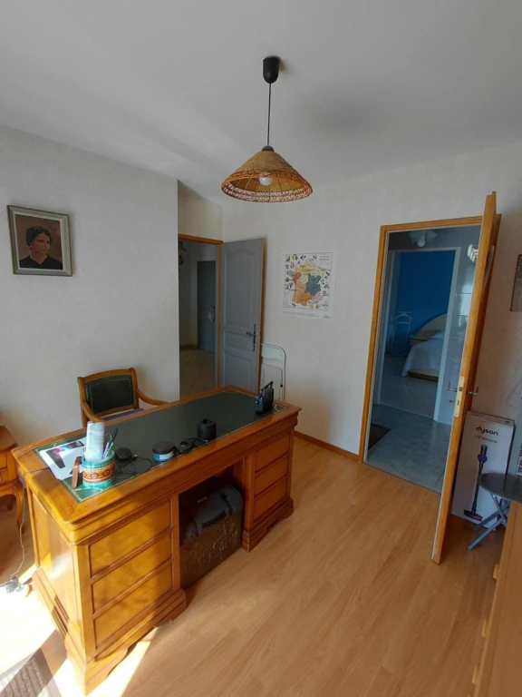 Photo 5