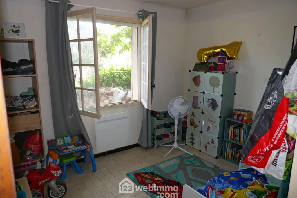 Photo 18