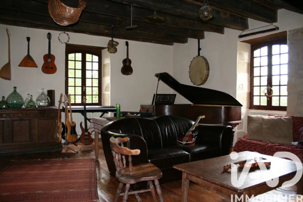 Photo 11