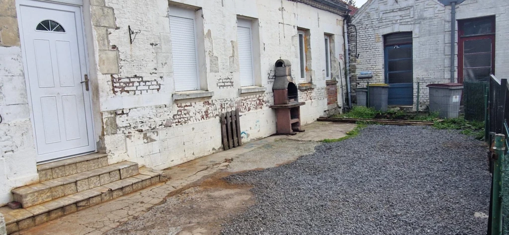 Photo 10