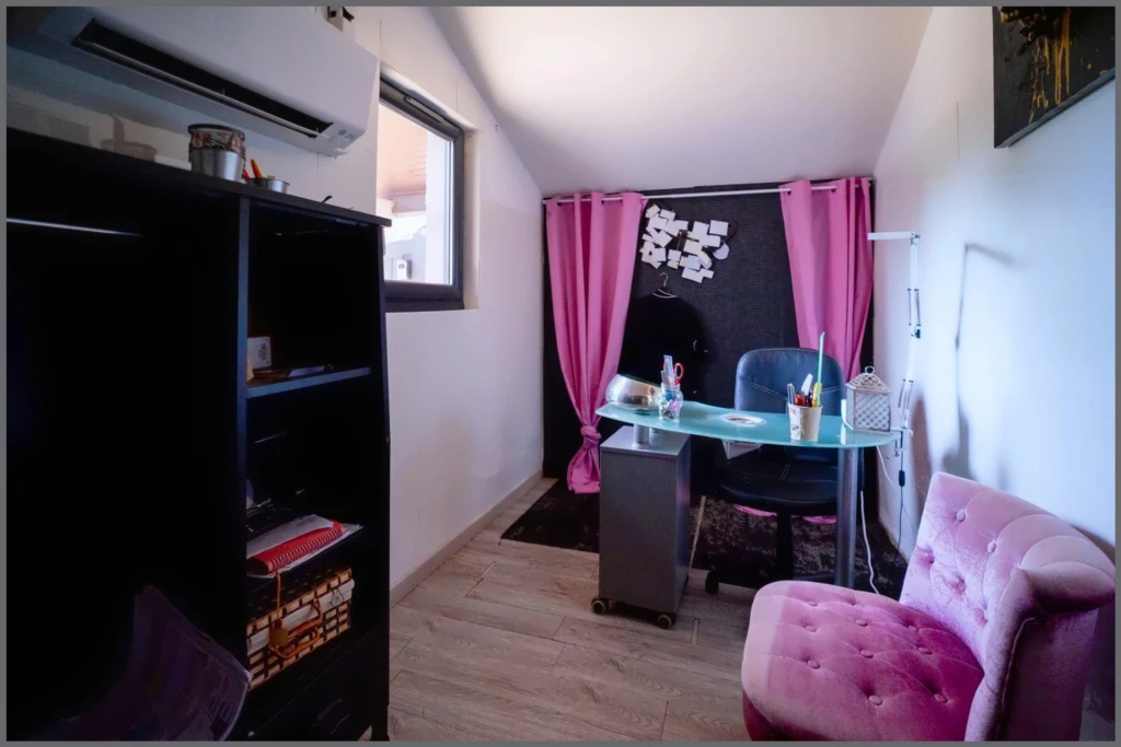 Photo 13