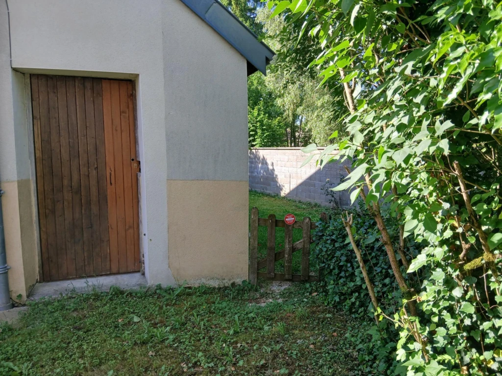 Photo 12