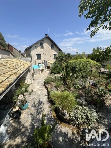 Photo 9