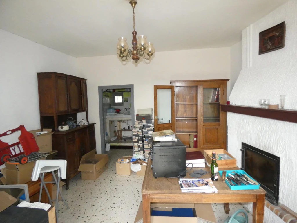 Photo 8