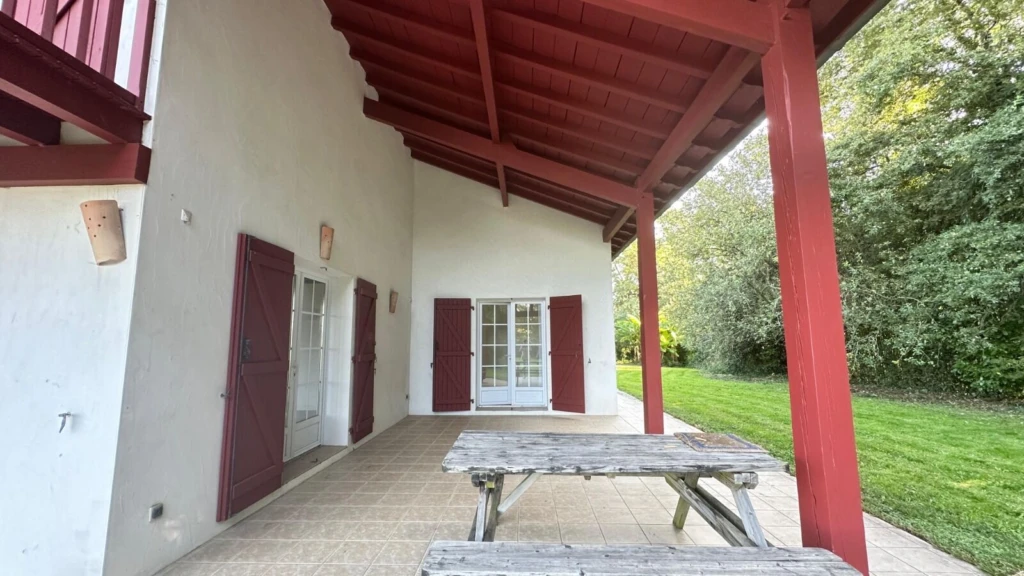 Photo 19