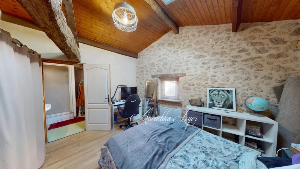 Photo 13