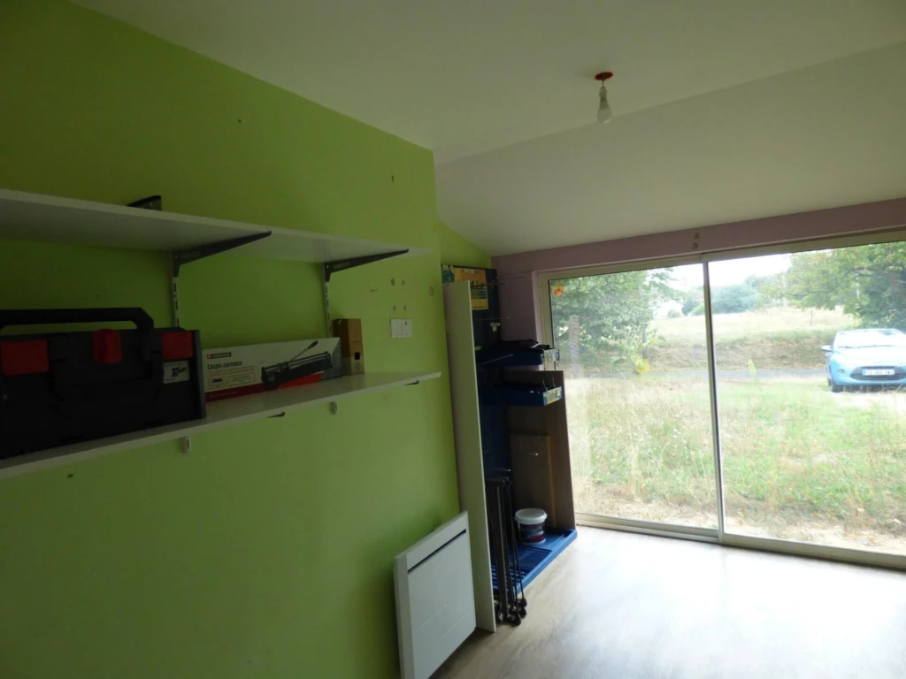 Photo 8
