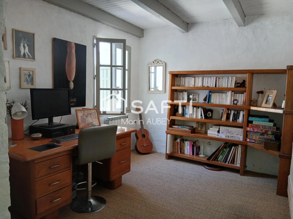 Photo 8