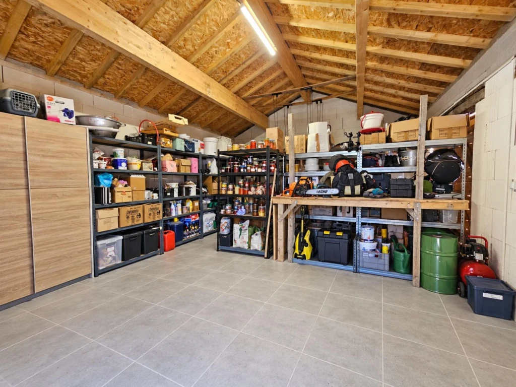 Photo 16