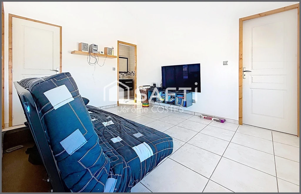 Photo 12