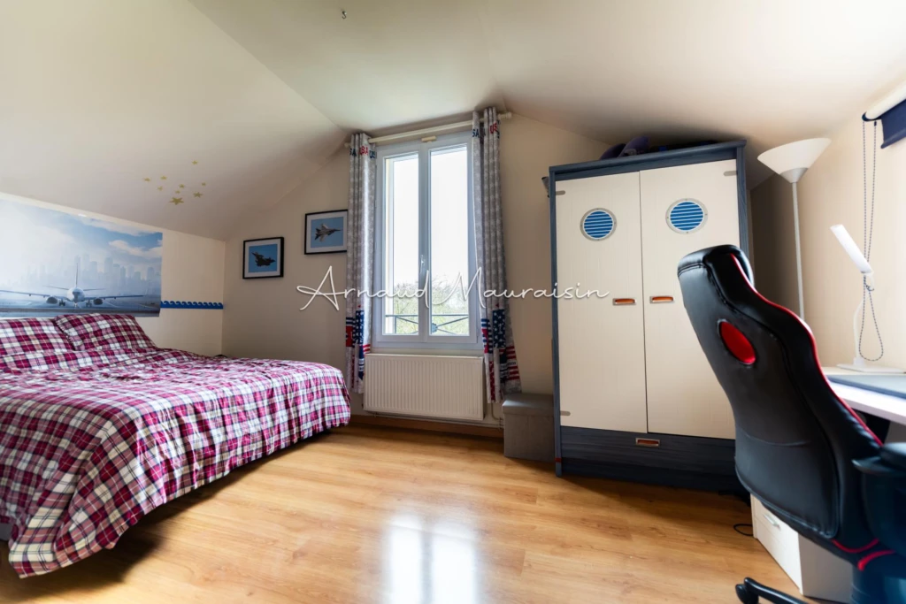 Photo 8