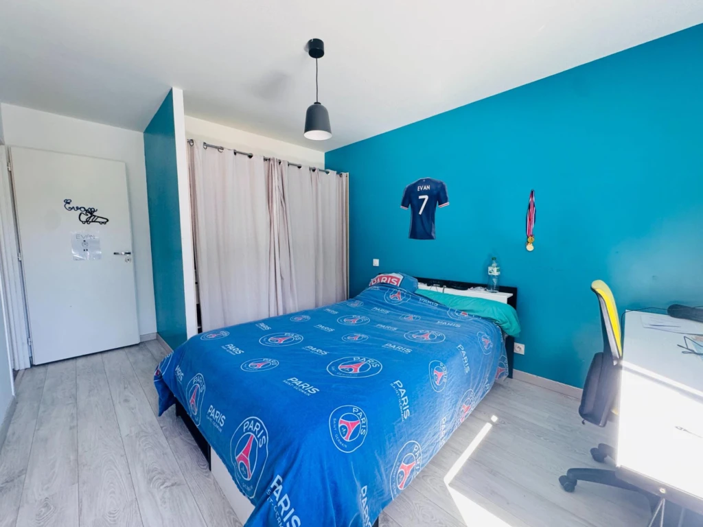Photo 6