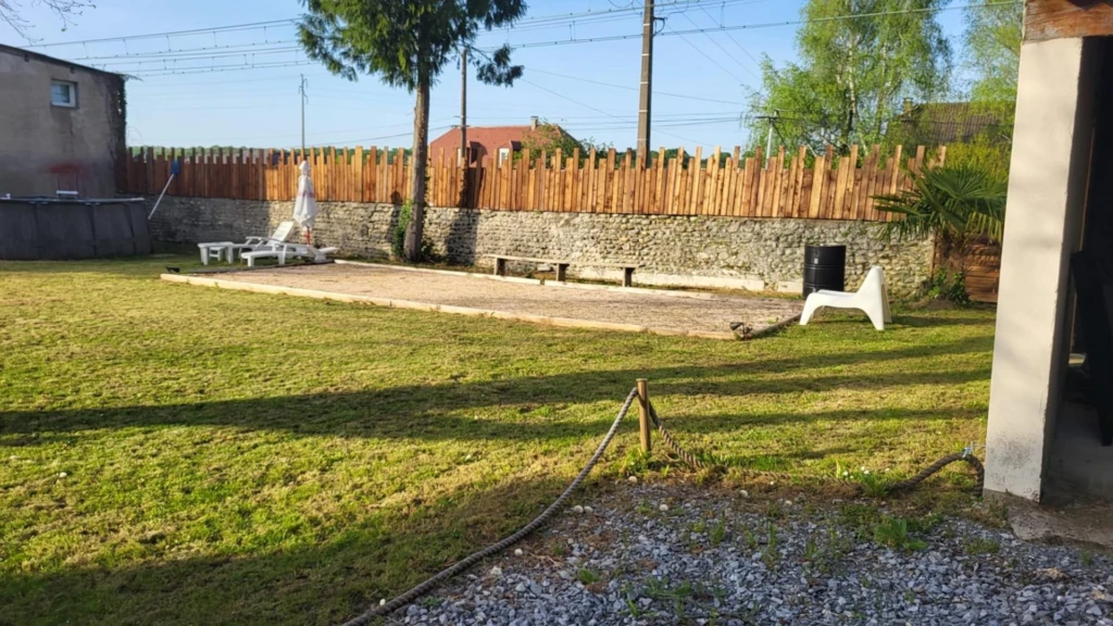Photo 6