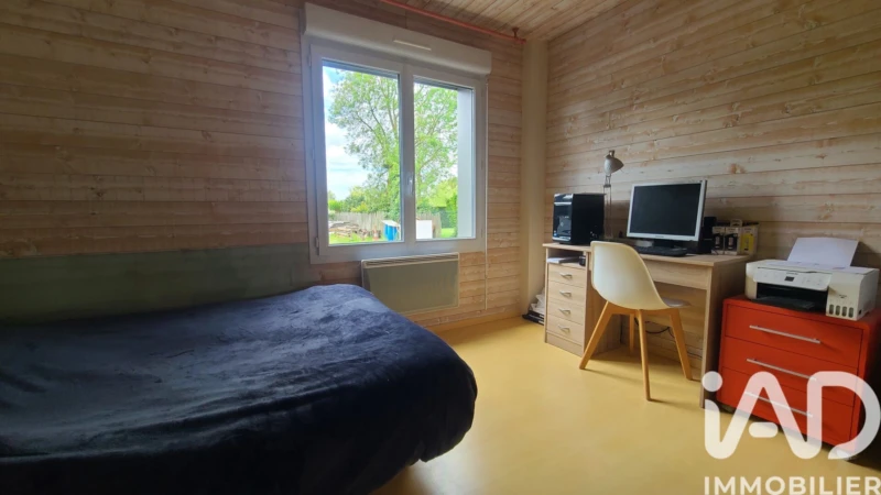 Photo 8