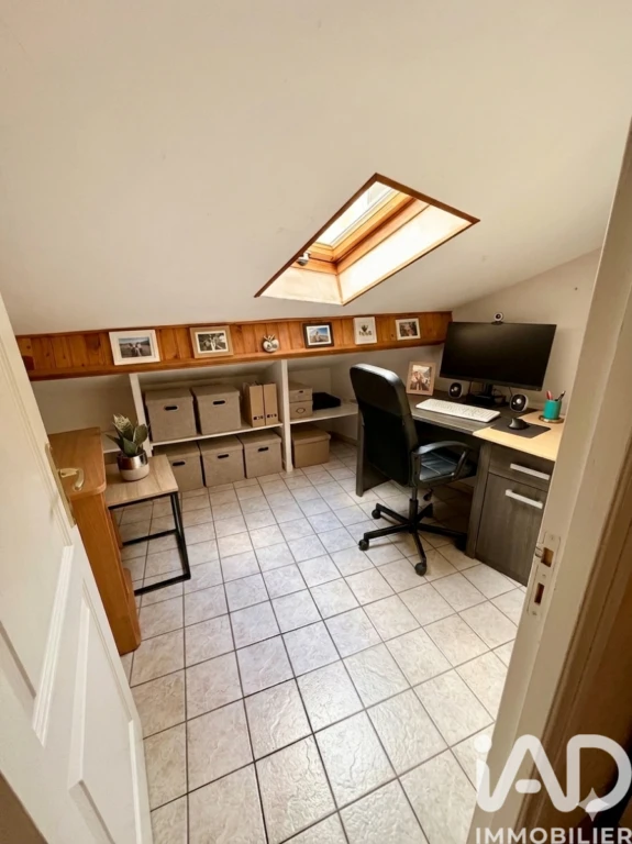 Photo 16