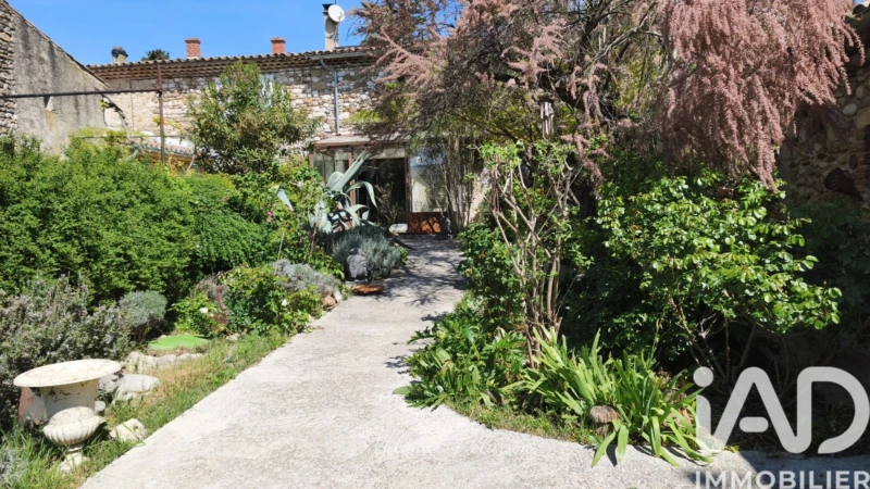 Photo 19
