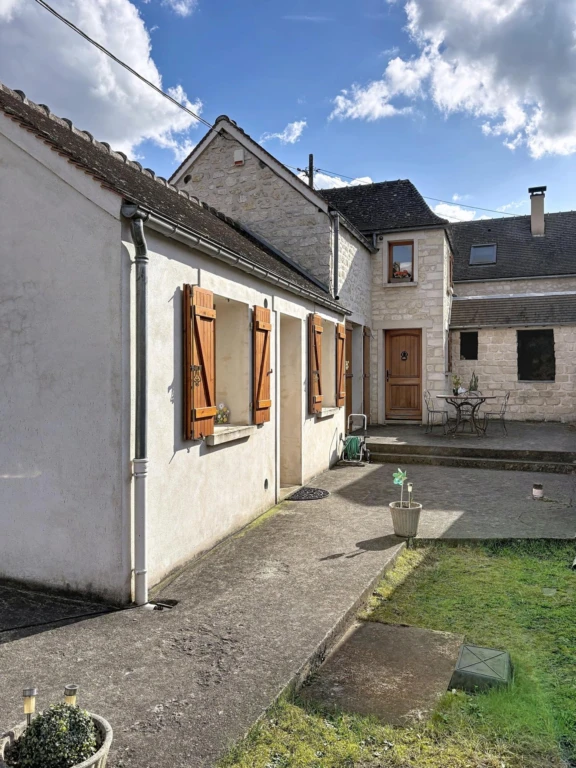Photo 1