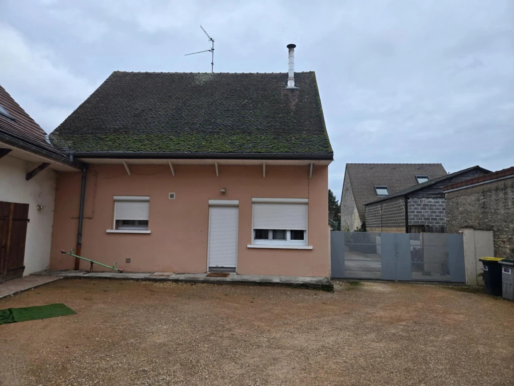 Photo 1