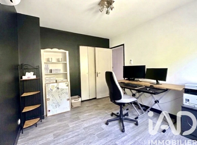Photo 12
