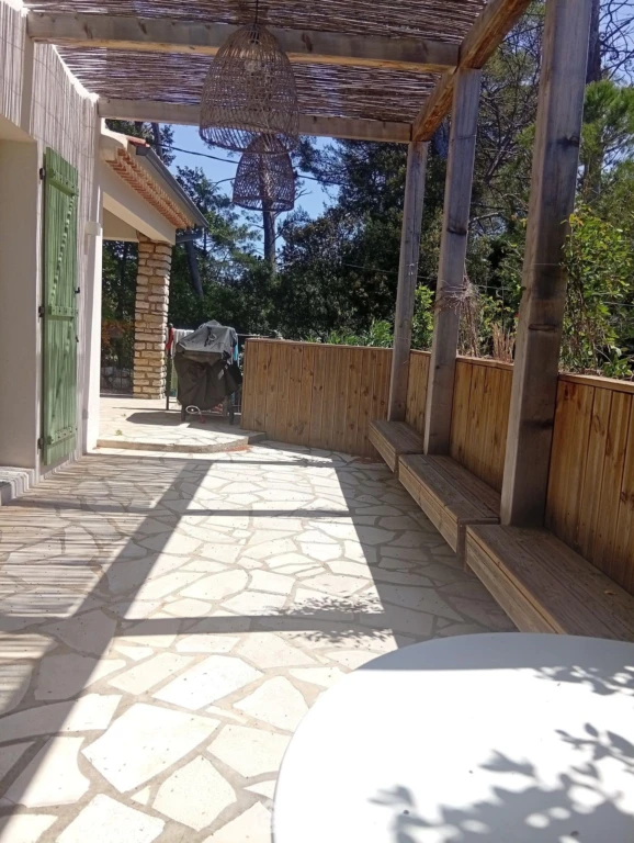 Photo 23