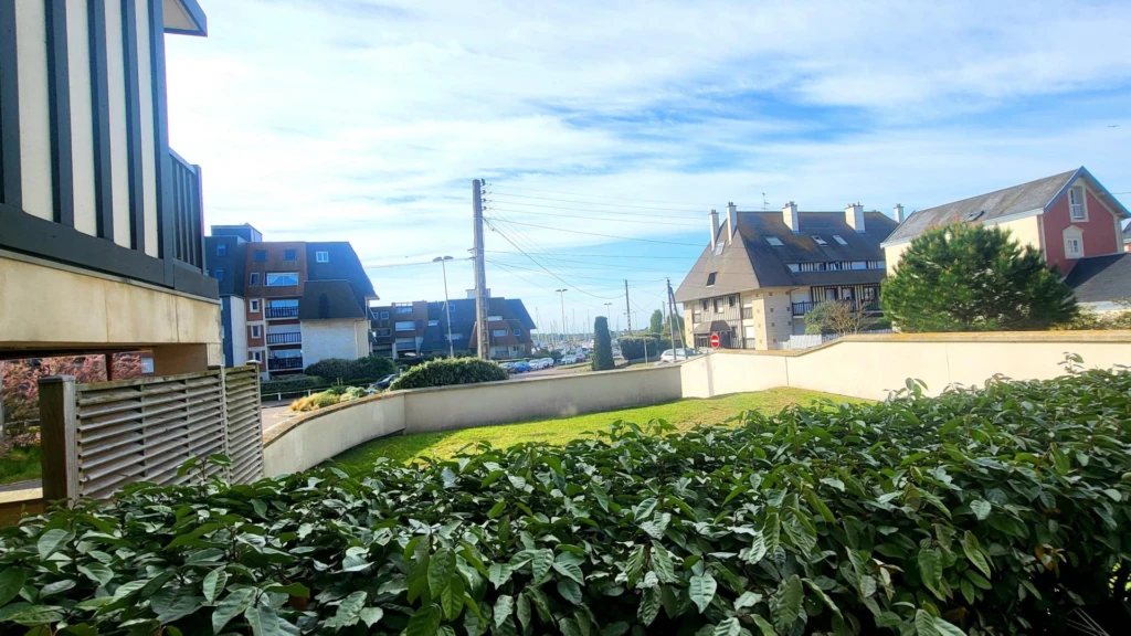 Photo 13