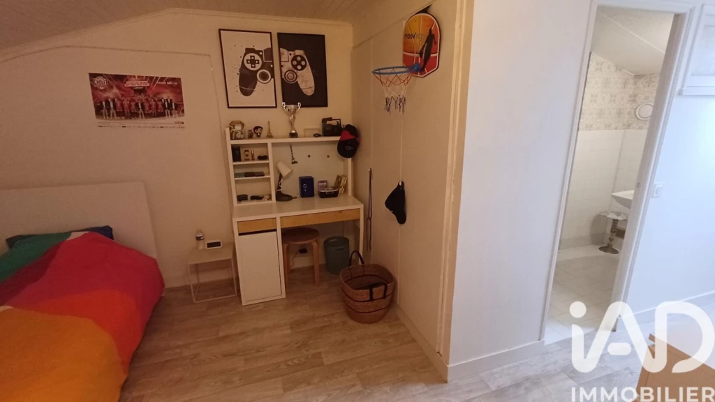Photo 12