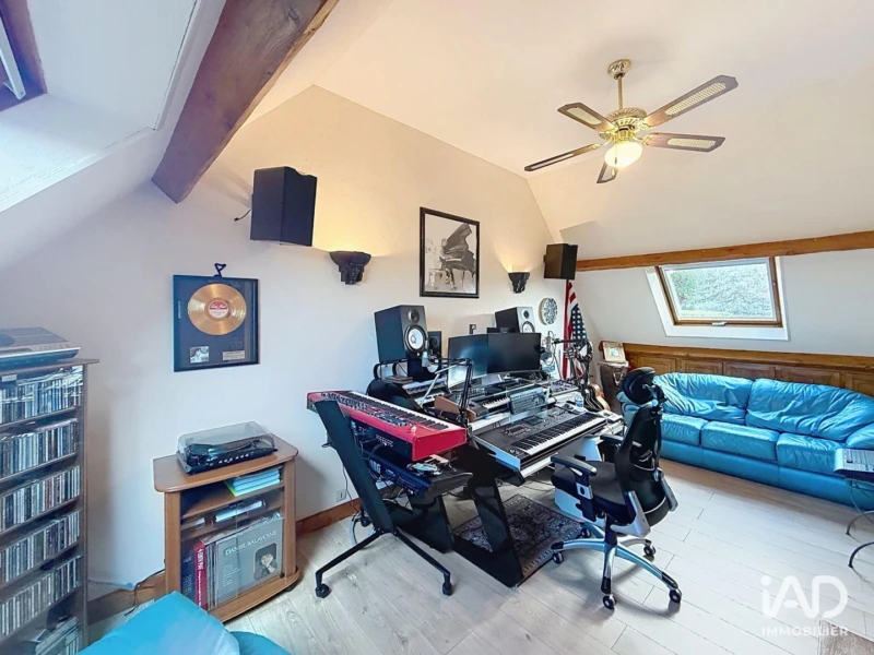 Photo 19