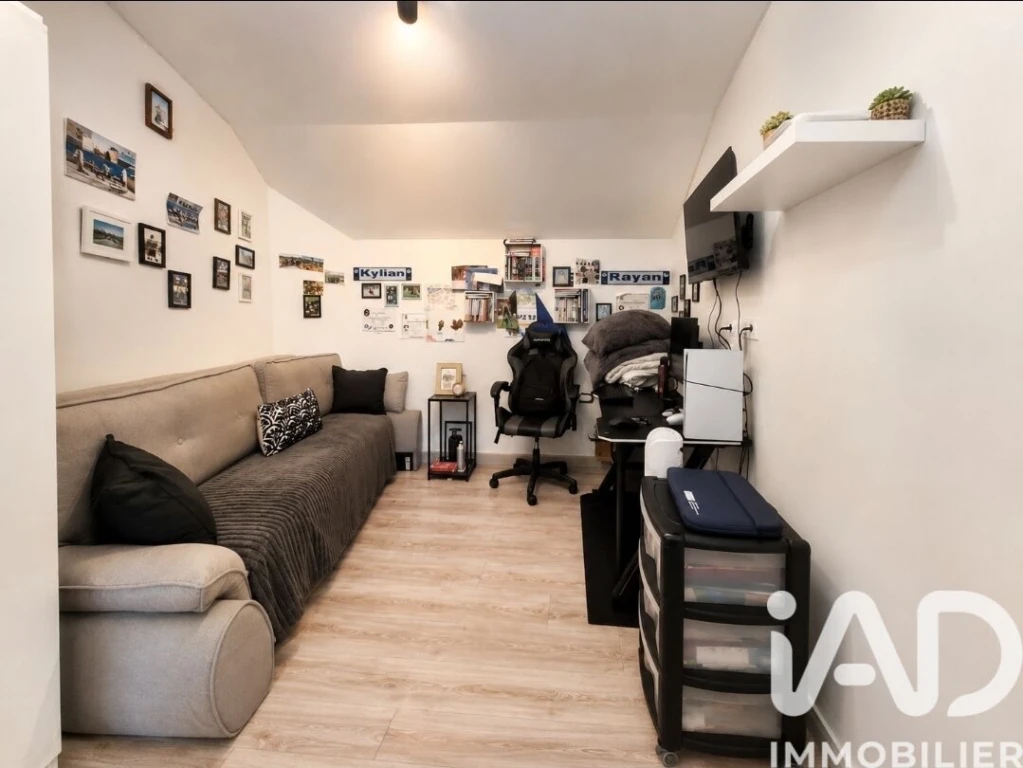 Photo 11