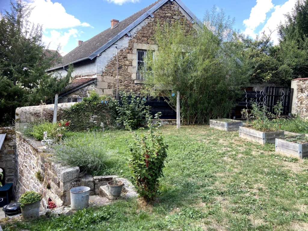 Photo 19