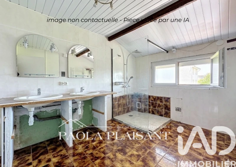 Photo 12