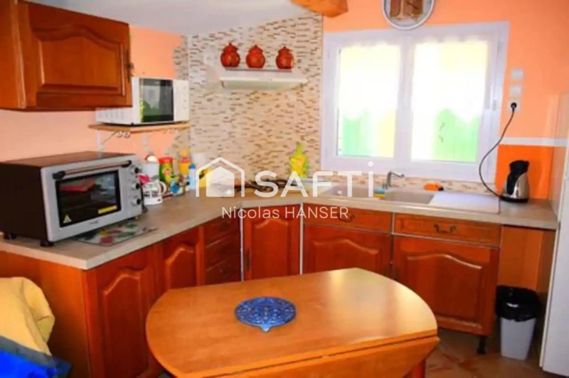 Photo 8