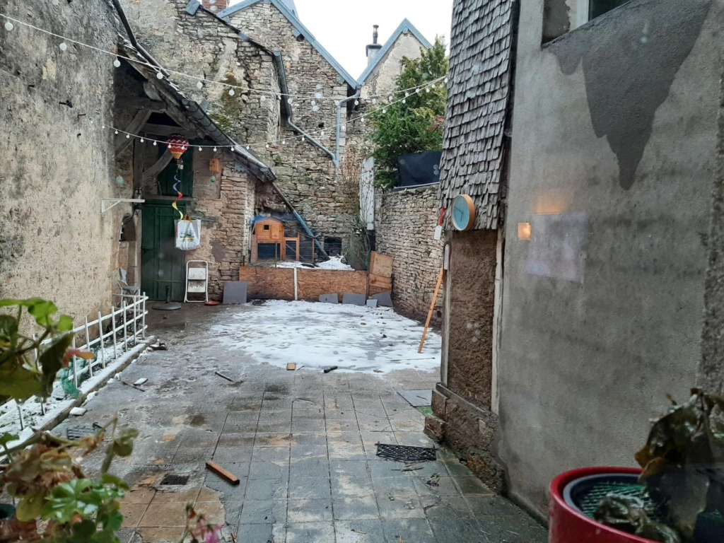 Photo 8