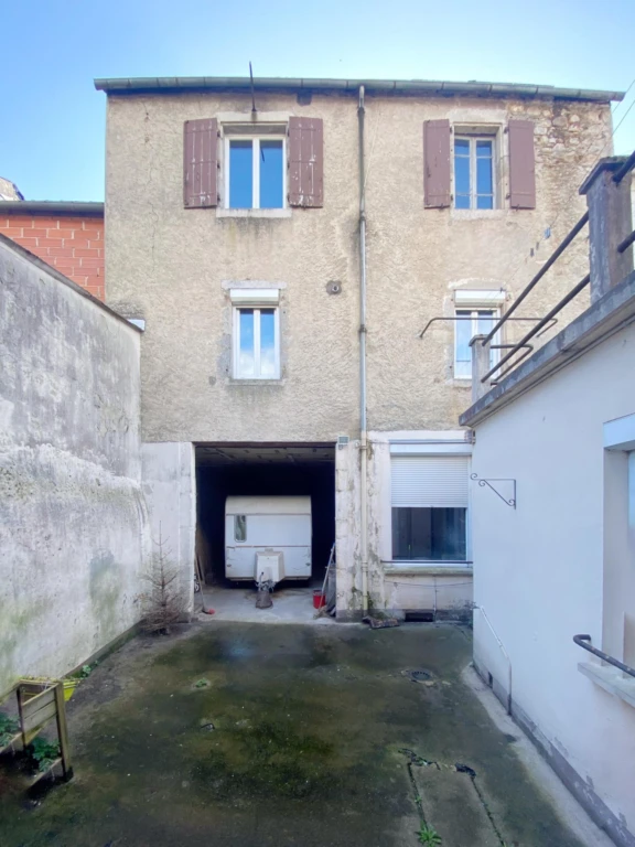 Photo 16