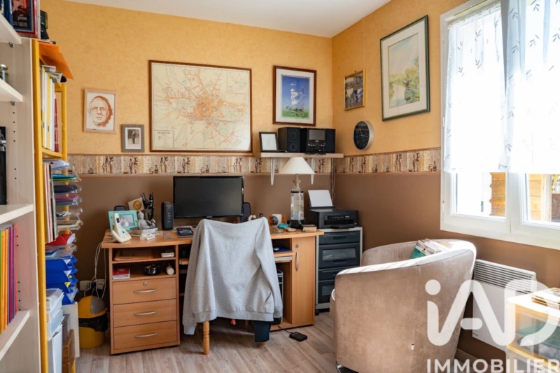 Photo 8