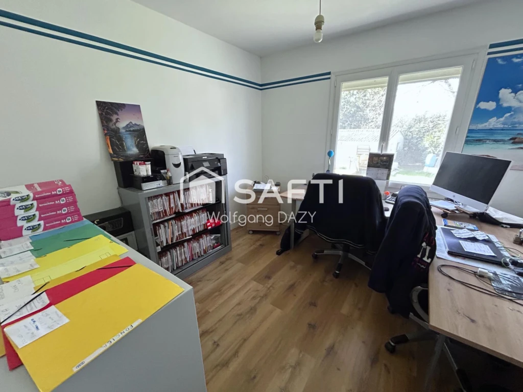 Photo 6