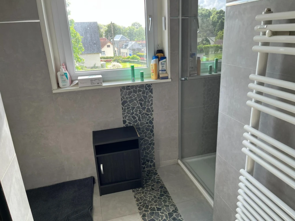Photo 12