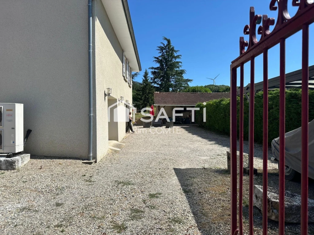 Photo 18