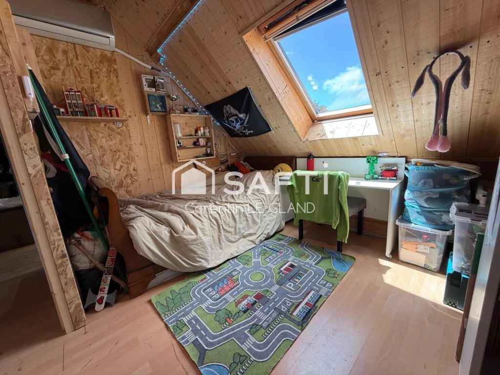 Photo 8