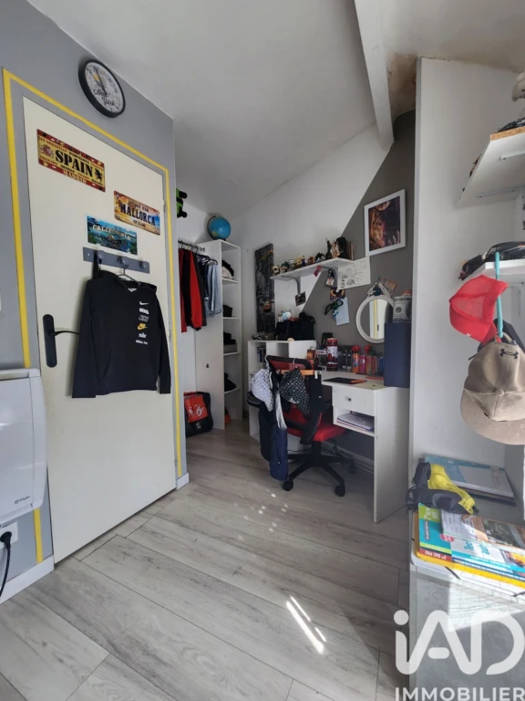 Photo 10