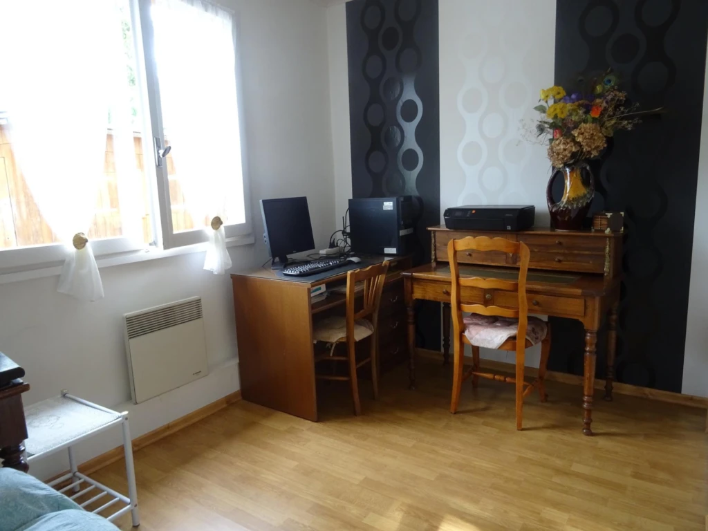 Photo 7