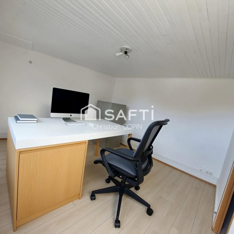 Photo 12