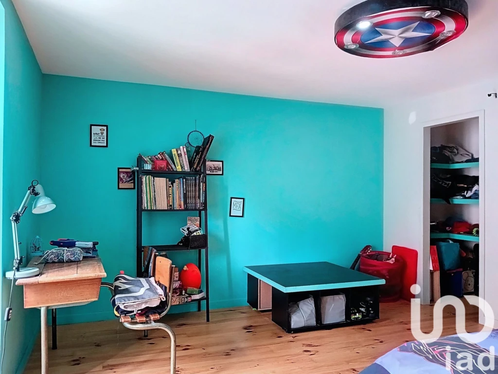 Photo 10