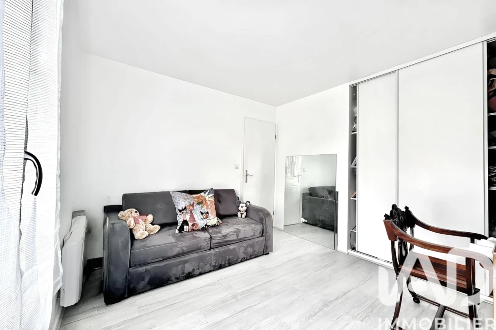 Photo 12