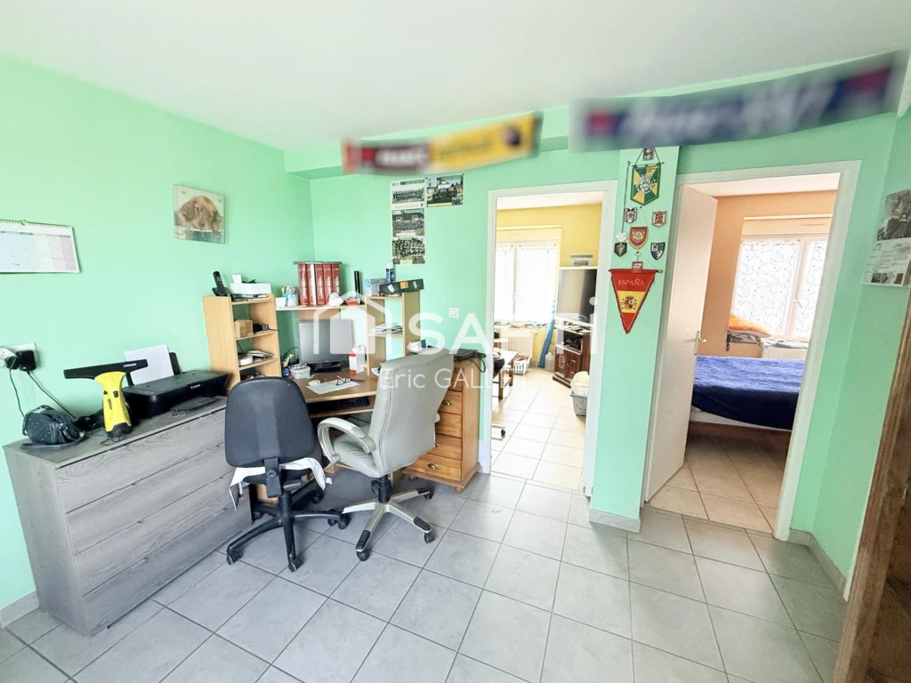 Photo 9